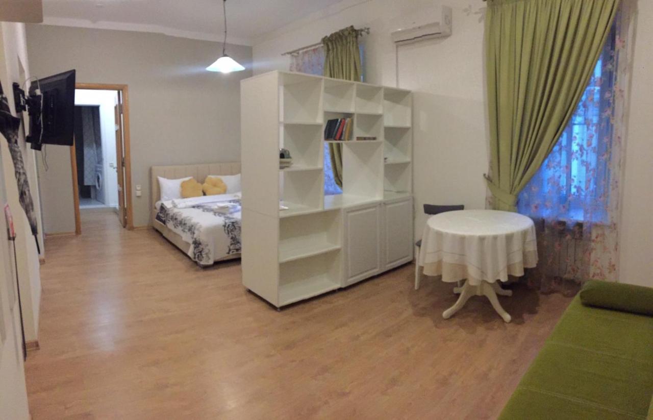 Apartment On Sumskaya No Smoking Kharkiv Eksteriør billede