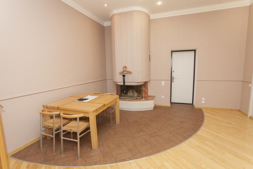 Apartment On Sumskaya No Smoking Kharkiv Eksteriør billede