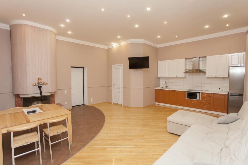 Apartment On Sumskaya No Smoking Kharkiv Eksteriør billede